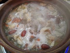 -东记炭炉·海鲜鸡煲(龙华店)
