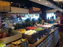 自助取餐区-广州中心皇冠假日酒店-环市食坊·海鲜自助餐厅
