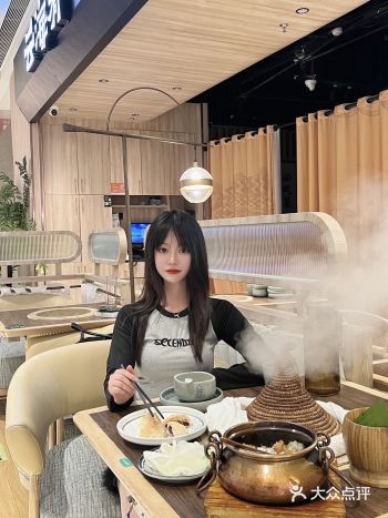 逛完糖酒会我要直接冲这家云南菜！！