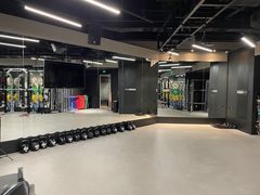 -超级猩猩健身·私教(上海体育场店)