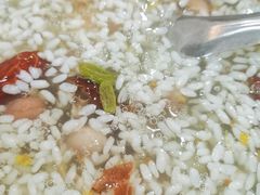 -白翔甜食店