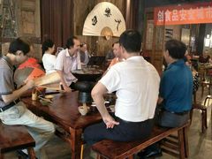 -白乐天毛肚火锅馆(南滨路店)