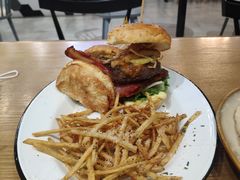 -HELLO 27 意面·沙拉·帕尼尼