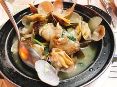 西洋白酒蚬煲-雅憩花园餐厅