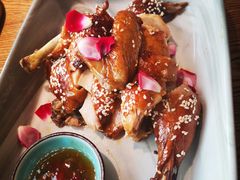 -蜜桃餐厅·伴山(湖滨商业街店)