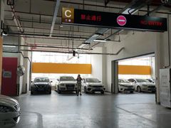 -融创茂-停车场