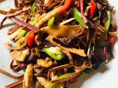 -小厨子私房菜·云南美食店