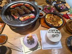 -汉城烤肉·黑金冠(华山路店)