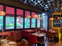 -BROWNSTONE布朗石西班牙餐厅(富城店)