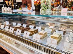 -VENCHI 闻绮(上海佛罗伦萨小镇店)