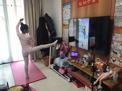 -小荧星艺校(大宁分校)