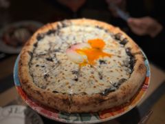 招牌黑松露温泉蛋披萨-IL TEATRO 精品意大利餐厅