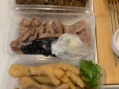 -月亮房·白斩鸡(娄山关路店)