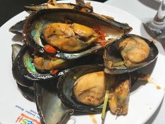 -领鲜活海鲜榴莲自助火锅(东门店)