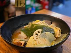 -万记麻辣烫国展总店