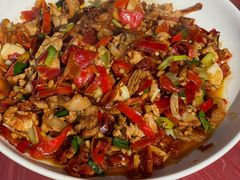 土干辣椒炒肉-瑶河山里菜