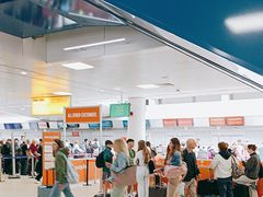 -格拉斯哥国际机场