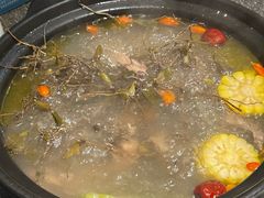 -野迹·石橄榄鸡·烧烤(新洲店)