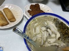 -明呈黄鱼面馆(斜土路店)