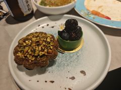 -雍容荟帝王蟹活龙虾展台自助(IFS黑金店)