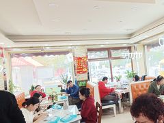 -老码头黑皮肘子锅包肉熏酱水饺(文政街店)