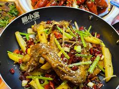 -肥小宝·金牌油焖大虾(襄阳龙虾地标店)