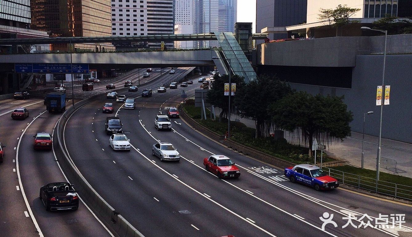 两次Delay 差点赶不上香港回浦东的飞机…