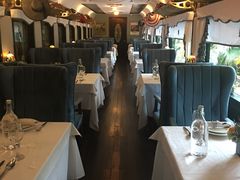 靠窗位-火车头法国西餐厅