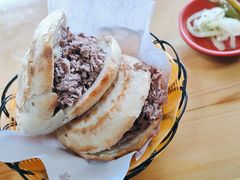 -闫家驴肉火烧(五四店)