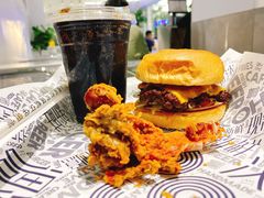 -TRIPS BURGER(大钟寺店)