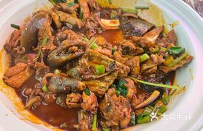 Softshell Turtle and Chicken Stew in Red Soup