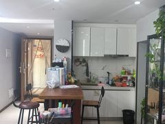 -ME觅妆·定制美妆·彩妆私教(菱角湖店)