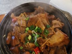 -临街徽菜馆·正宗黄山味