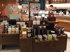 零售区-星巴克臻选(北京颐堤港中心第二店)