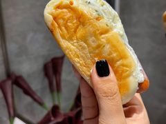芥末籽肠仔包-PAPER STONE BAKERY(天环店)