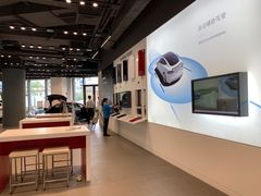 -TESLA 特斯拉(上海太古汇体验店)