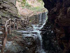 -爱情山风景区