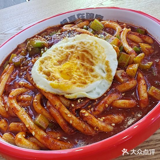 喜焯逄粉哥踮新疆炒米粉