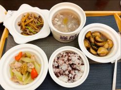 -巍阁高端月子中心(新世界店)