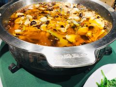 沸腾水煮鱼-新沸腾鱼乡(世贸天阶店)