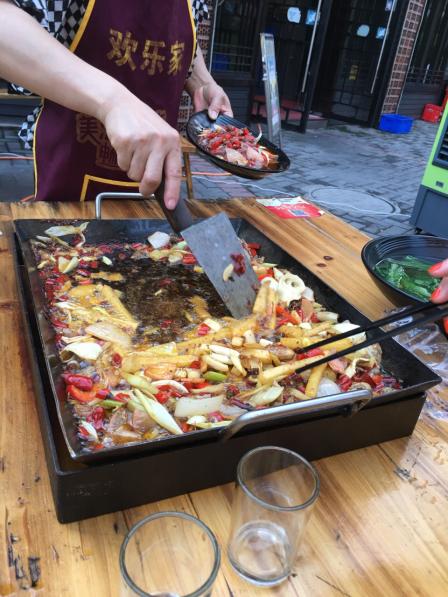 火烧赤壁·三国铁板烧(南湖路店)-"好吃 霸道 当着面炒菜感觉很放心