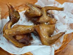 盐焗乳鸽-煲煲掂风味煲仔饭餐厅(西区店)