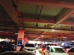 -大润发杨浦店-停车场