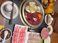 -沸炉重庆老火锅(军事博物馆店)