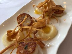 煎深海扇贝配欧洲白萝卜泥-Jean Georges