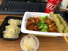 宫保鸡丁拼秘汁鸡排盖饭-和合谷(新辰里亚运村店)
