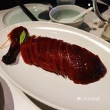 在前门粮食店街 一进门就倒了柠檬水并且上了免费的水果