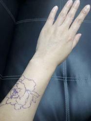 -Black Tattoo Studio