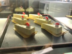 榴莲蛋糕-松子料理(华威桥店)