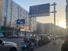 -爱德顺糕点食屋(利民道店)
